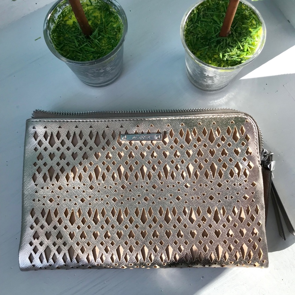 Stella & Dot Clutch
